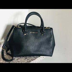 Michael Kors Sutton Medium Satchel